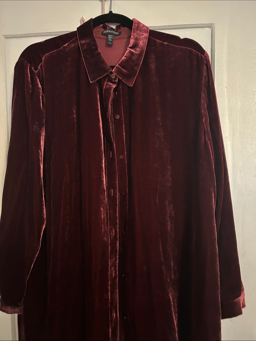 Eileen Fisher Velvet Button-up shirt in Burgundy